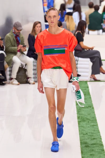 Look 23